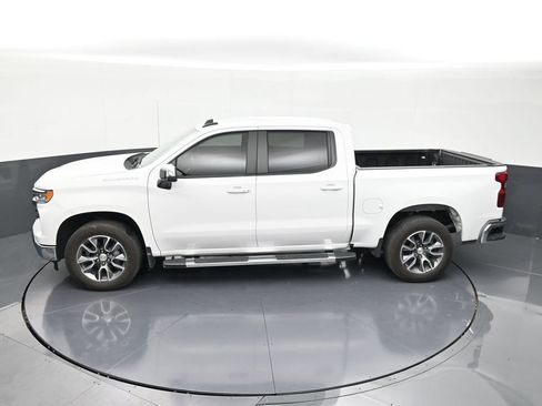 Used 2025 Chevrolet Silverado 1500 LT RWD image 13