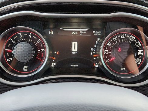 Used 2016 Dodge Challenger SXT Plus RWD image 10