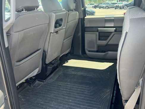 Used 2018 Ford F150 XLT w/ Equipment Group 302A Luxury AWD/4WD image 15