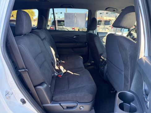 Used 2022 Honda Pilot Sport image 14