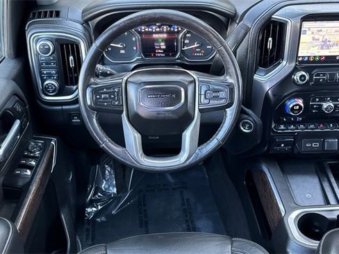 Used 2022 GMC Sierra 3500 Denali image 16