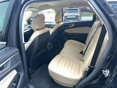 Used 2018 Ford Edge SEL w/ Equipment Group 201A image 11