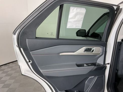 New 2026 Ford Explorer Active w/ Active Comfort Package image 27