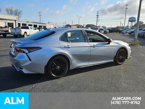Used 2023 Toyota Camry XSE image 13