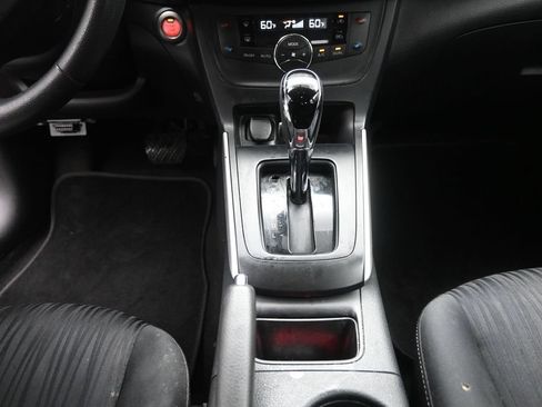 Used 2018 Nissan Sentra SV FWD image 13