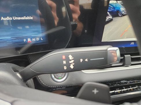 New 2026 Chevrolet Equinox LT image 16