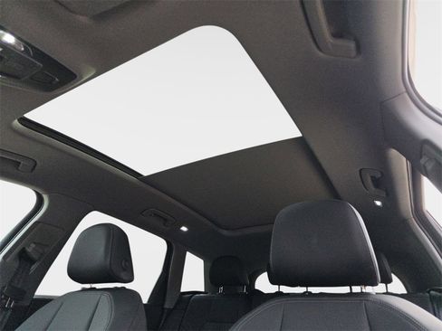 Certified 2025 Audi Q6 e-tron Premium w/ Convenience Package image 30