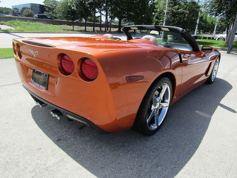 Used 2007 Chevrolet Corvette Convertible w/ Preferred Equipment Group RWD image 4