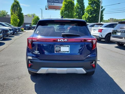 Certified 2026 Kia Seltos LX FWD image 5