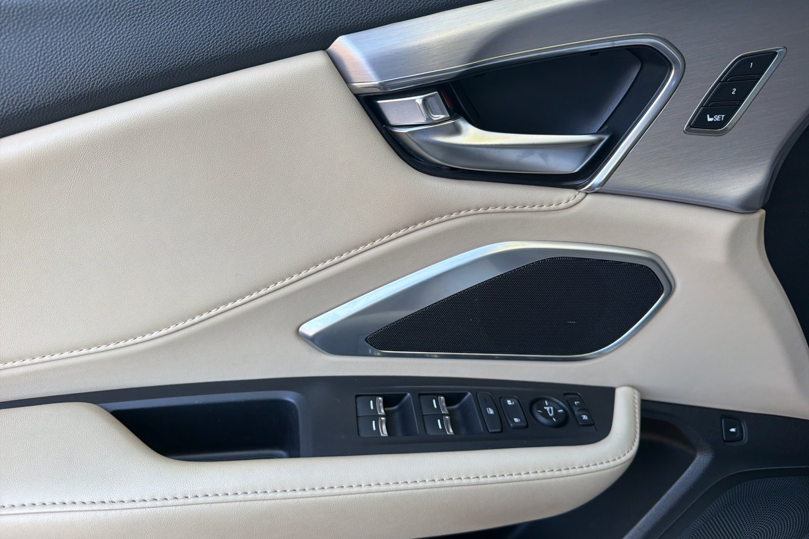 Used 2023 Acura RDX AWD image 12
