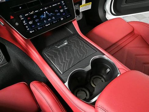 New 2025 Maserati Grecale Modena image 19