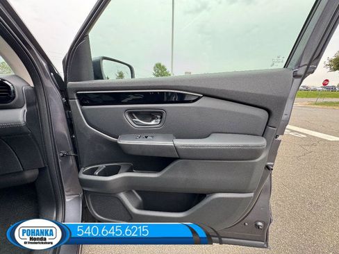 New 2025 Honda Pilot Touring image 35