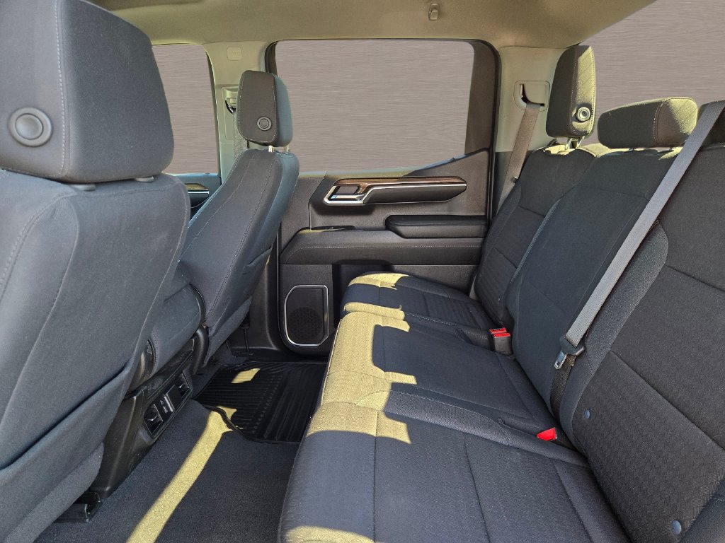 Used 2023 Chevrolet Silverado 1500 LT AWD/4WD image 13