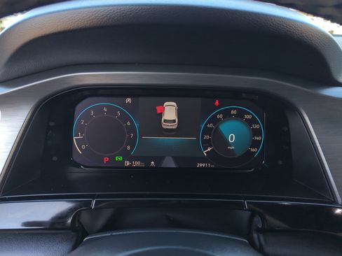 Certified 2024 Volkswagen Atlas Cross Sport SE image 10