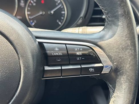 Used 2024 MAZDA MAZDA3 s FWD image 25