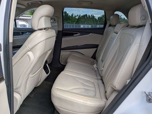 Used 2018 Lincoln MKX Reserve FWD image 14