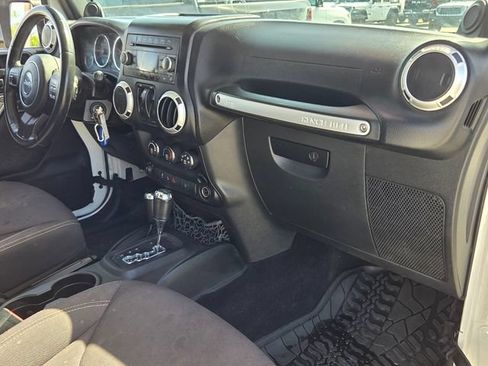 Used 2014 Jeep Wrangler Sahara AWD/4WD image 14