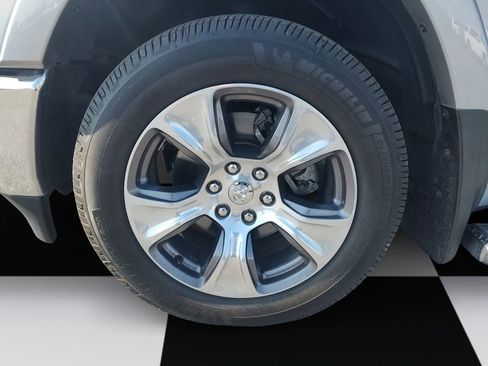 Used 2021 RAM 1500 Laramie RWD image 14