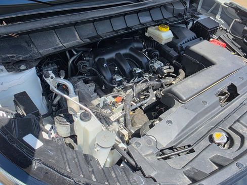 Used 2025 Nissan Pathfinder SL w/ SL Premium Package AWD/4WD image 35