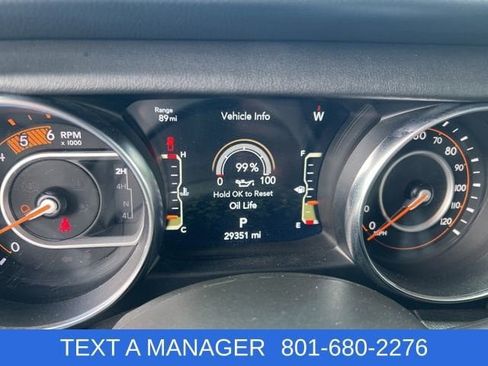 Used 2023 Jeep Gladiator Overland AWD/4WD image 18