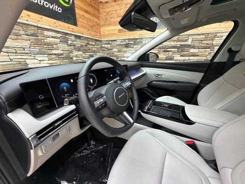 Certified 2025 Hyundai Tucson Limited image 10