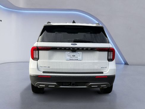 New 2026 Ford Explorer Active w/ Active Comfort Package AWD/4WD image 4