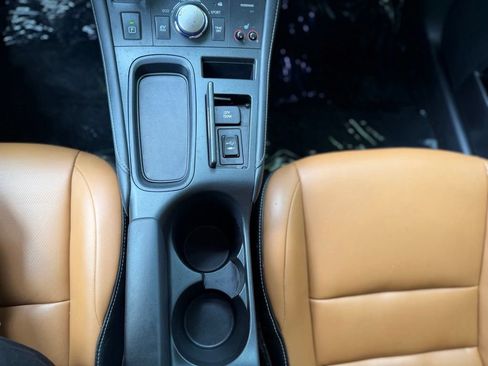 Used 2016 Lexus CT 200h w/ Seat Comfort Package FWD image 22
