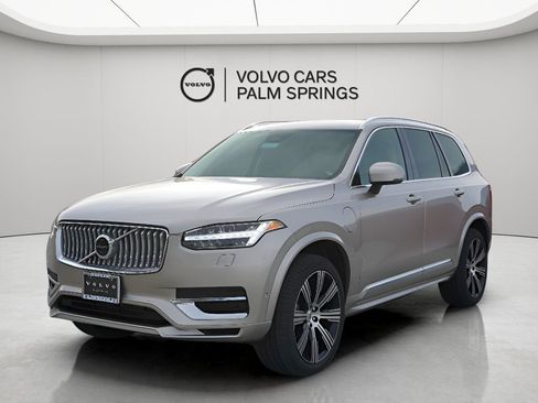 New 2025 Volvo XC90 T8 Plus w/ Protection Package Premier AWD/4WD image 3