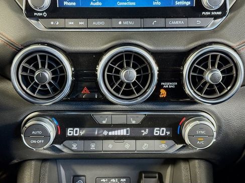 New 2025 Nissan Sentra SR w/ Midnight Edition image 16