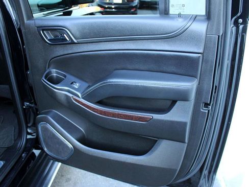 Used 2019 GMC Yukon XL SLT w/ Open Road Package image 20