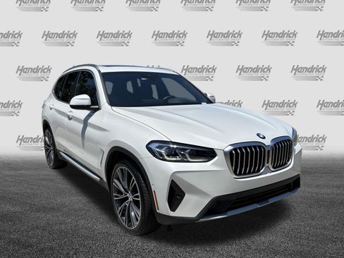 Used 2024 BMW X3 sDrive30i w/ Premium Package RWD image 2