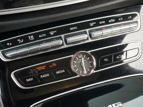 Used 2018 Mercedes-Benz E 63 AMG S image 22