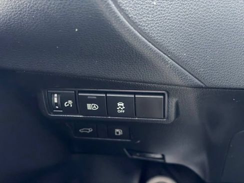 Used 2023 Toyota Corolla Cross AWD Hybrid w/ Convenience Package image 31