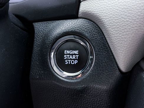 Used 2023 Toyota RAV4 XLE Premium image 27