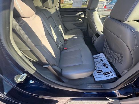 Used 2011 Cadillac SRX Luxury image 15