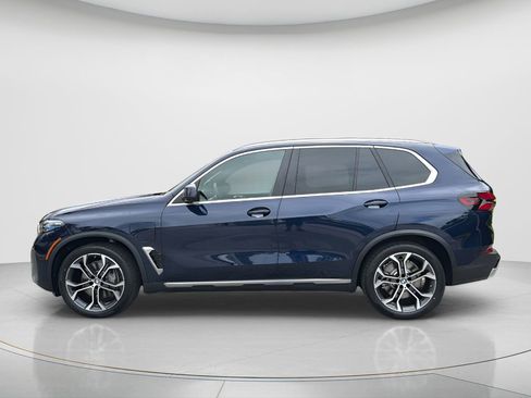 New 2026 BMW X5 xDrive50e image 10