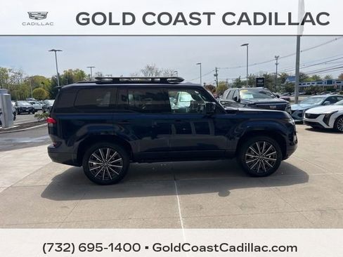 Used 2024 Lexus GX 550 w/ Accessory Package (31) AWD/4WD image 4