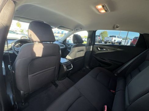 Used 2019 Chevrolet Malibu LT w/ Driver Confidence Package II image 20