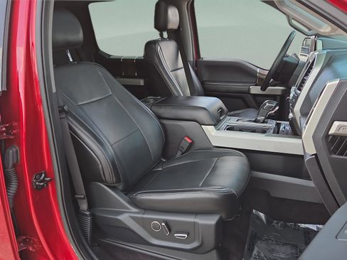 Used 2017 Ford F150 Lariat w/ Equipment Group 502A Luxury AWD/4WD image 17