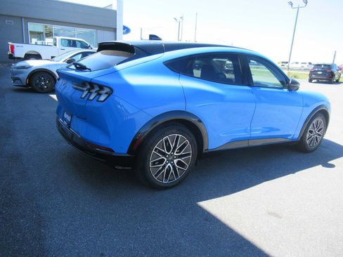 Used 2024 Ford Mustang Mach-E Premium AWD/4WD image 7