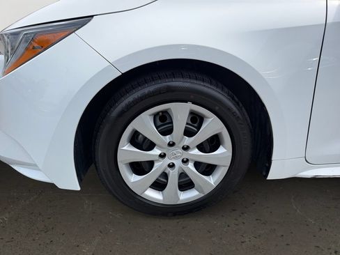 Used 2025 Toyota Corolla LE FWD image 26