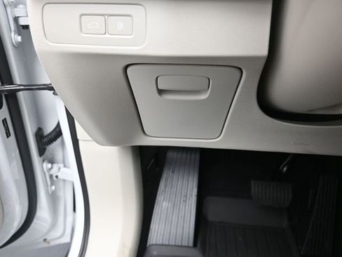 Used 2026 Volvo XC90 T8 Ultra w/ Protection Package Premier image 16