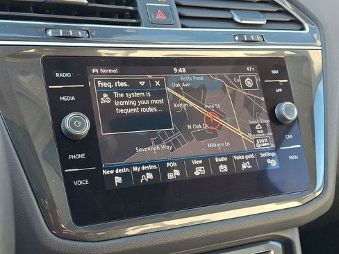 Used 2018 Volkswagen Tiguan SEL image 18