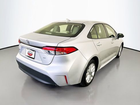 Certified 2023 Toyota Corolla LE w/ LE Convenience Package FWD image 5