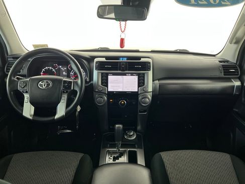 Used 2021 Toyota 4Runner SR5 AWD/4WD image 14