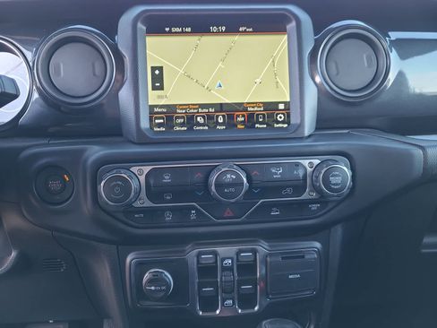 Used 2023 Jeep Wrangler Unlimited Sport image 24