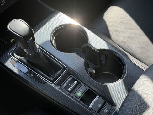 Used 2024 Honda Civic Touring image 11