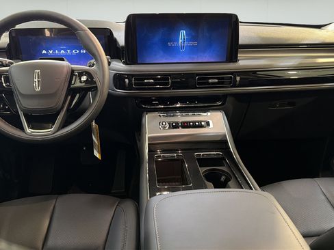 New 2026 Lincoln Aviator 2WD image 19