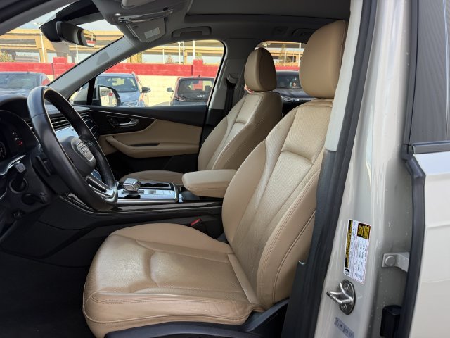 Used 2023 Audi Q7 3.0T Prestige w/ Prestige Package AWD/4WD image 27