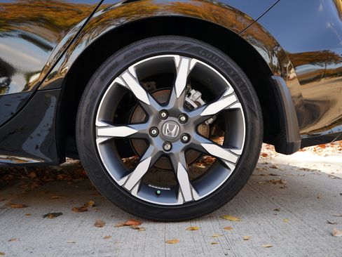 Certified 2025 Honda Civic Sport Touring image 15